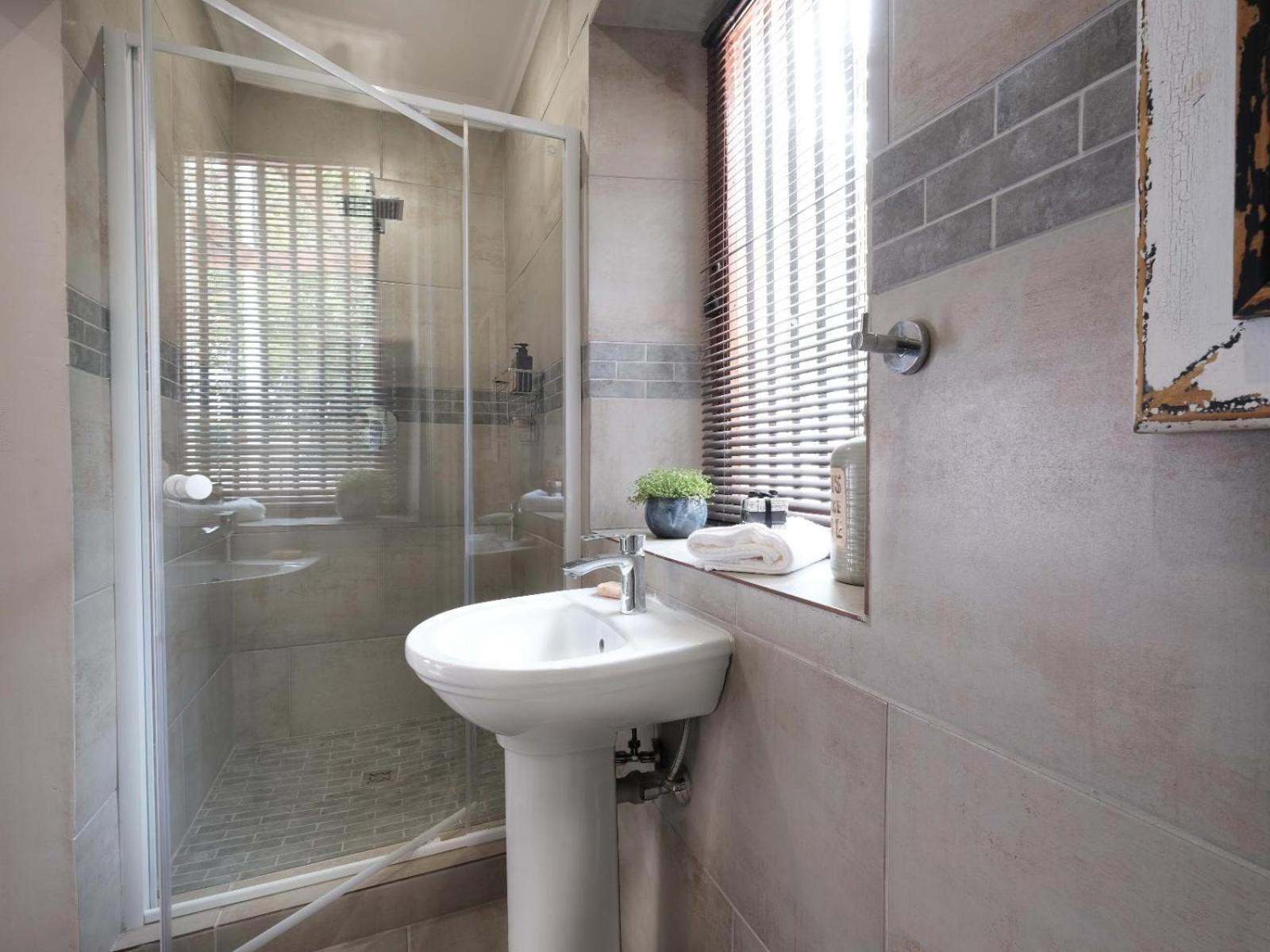 Adderley House Guest Accommodation Robertson Room photo